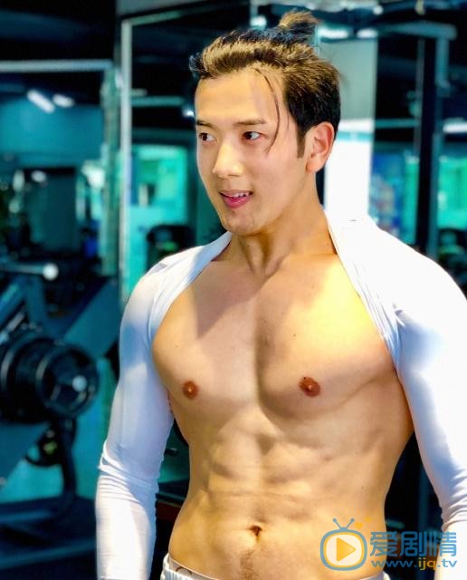 吴逸迦健身照 吴逸迦高清写真_吴逸迦高清剧照