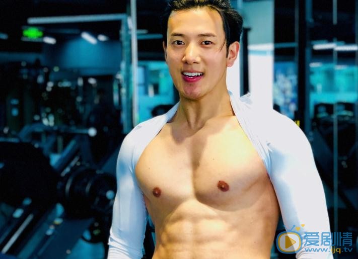 吴逸迦健身照 吴逸迦高清写真_吴逸迦高清剧照