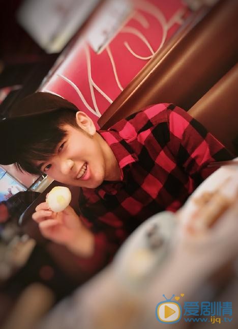 吴逸迦生活照 吴逸迦高清写真_吴逸迦高清剧照