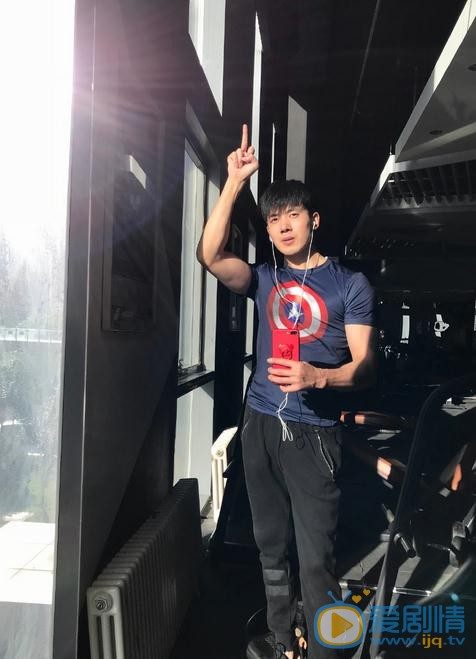 吴逸迦生活照 吴逸迦高清写真_吴逸迦高清剧照