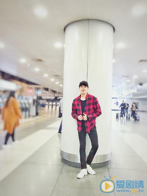 吴逸迦生活照 吴逸迦高清写真_吴逸迦高清剧照