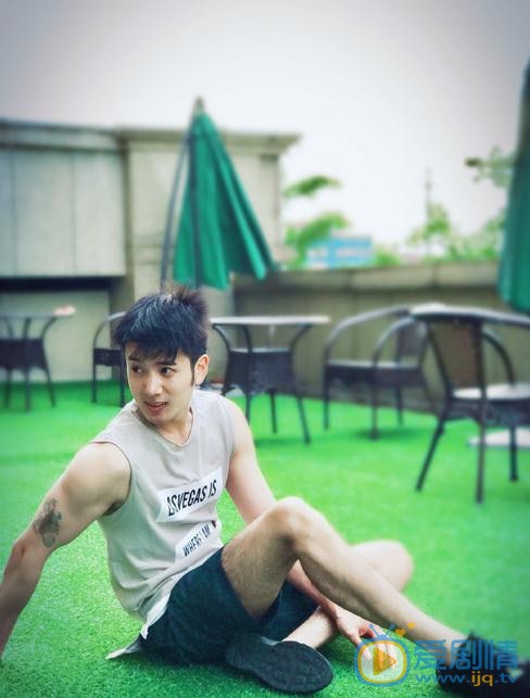吴逸迦街拍写真 吴逸迦高清写真_吴逸迦高清剧照