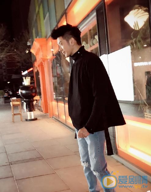 吴逸迦生活照 吴逸迦高清写真_吴逸迦高清剧照