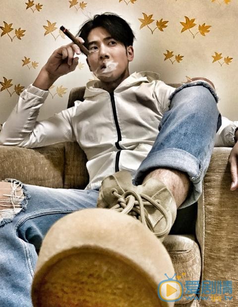 吴逸迦生活照 吴逸迦高清写真_吴逸迦高清剧照