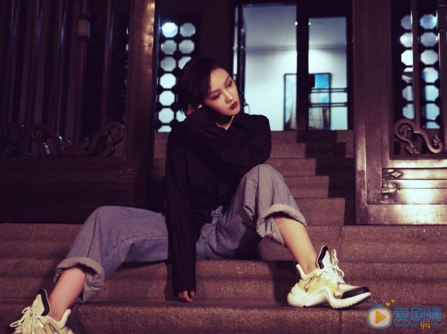 孙溯梦汐个性街拍照 孙溯梦汐高清写真_孙溯梦汐高清剧照