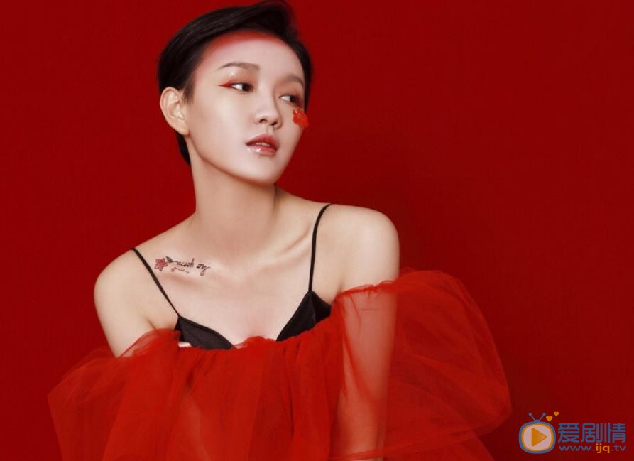 孙溯梦汐红衣性感写真 孙溯梦汐高清写真_孙溯梦汐高清剧照