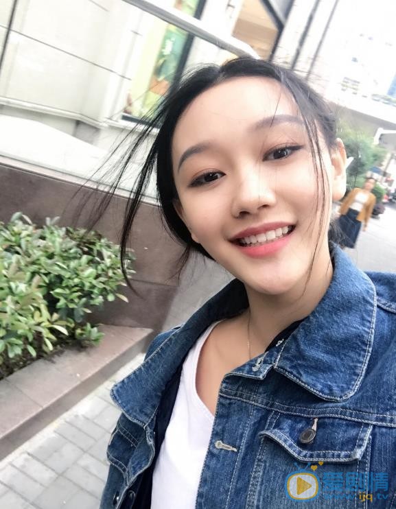 孙溯梦汐生活照 孙溯梦汐高清写真_孙溯梦汐高清剧照