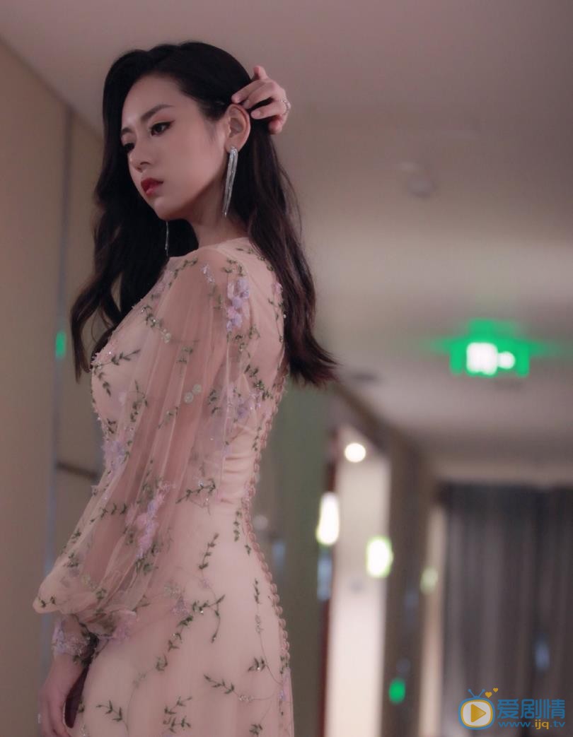 王子彤个人写真 王子彤高清写真_王子彤高清剧照