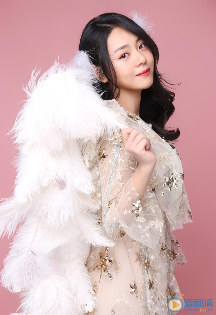 王子彤可爱写真 王子彤高清写真_王子彤高清剧照