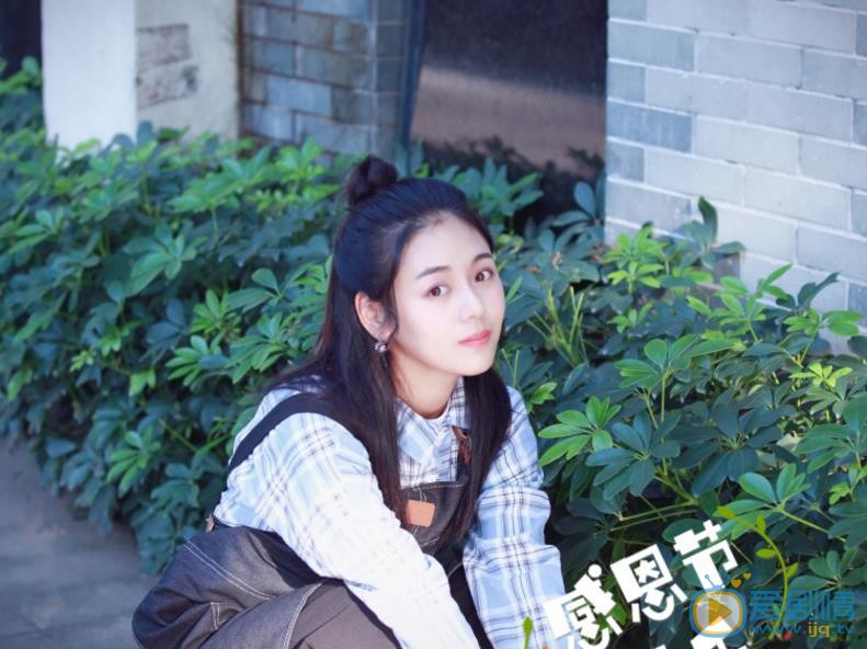 王子彤户外写真 王子彤高清写真_王子彤高清剧照