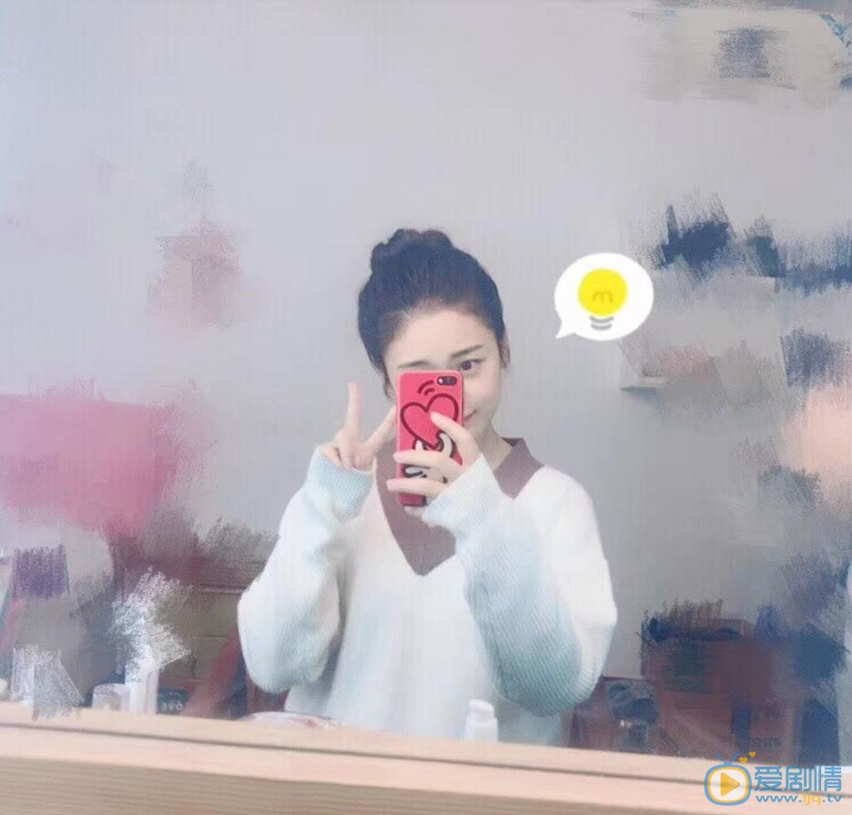 王子彤自拍照 王子彤高清写真_王子彤高清剧照