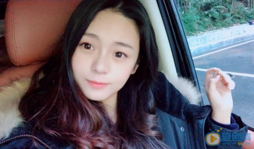 王子彤自拍照 王子彤高清写真_王子彤高清剧照