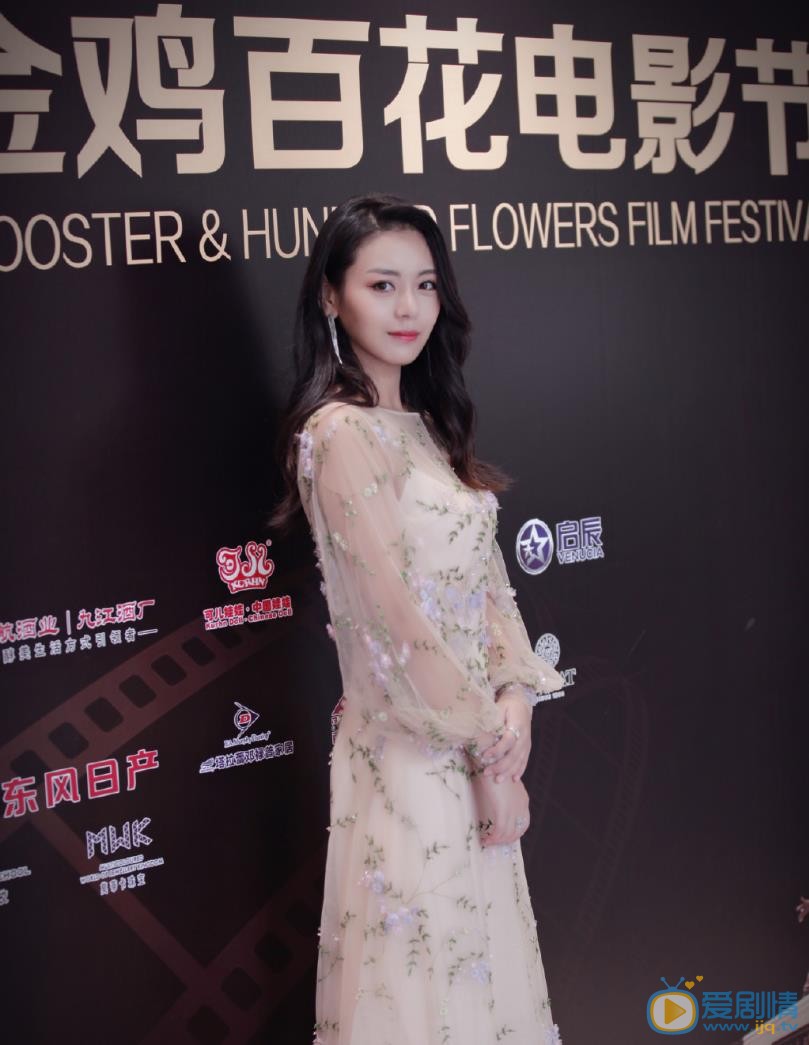 王子彤片场照 王子彤高清写真_王子彤高清剧照