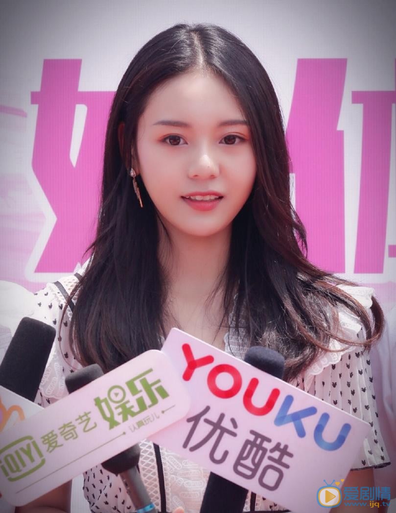王子彤片场照 王子彤高清写真_王子彤高清剧照