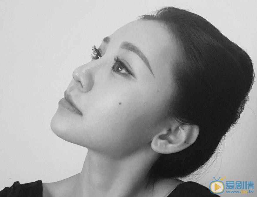 阿丽亚黑白写真 阿丽亚高清写真_阿丽亚高清剧照