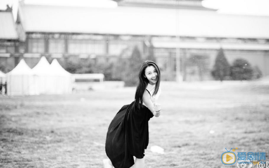 阿丽亚黑白写真 阿丽亚高清写真_阿丽亚高清剧照