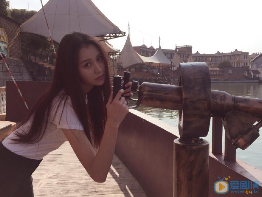 阿丽亚户外照片 阿丽亚高清写真_阿丽亚高清剧照