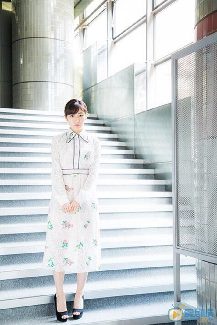 渡边麻友暖色系写真 渡边麻友高清写真_渡边麻友高清剧照