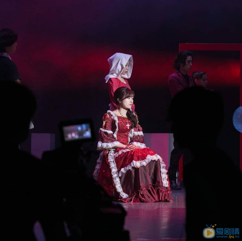 渡边麻友舞台剧剧照 渡边麻友高清写真_渡边麻友高清剧照