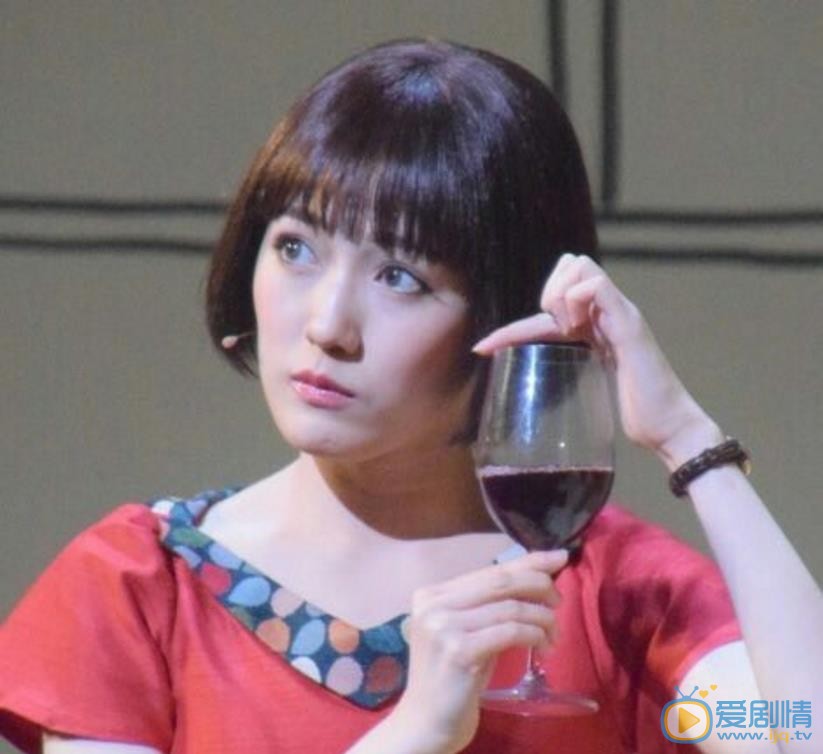 渡边麻友舞台剧剧照 渡边麻友高清写真_渡边麻友高清剧照