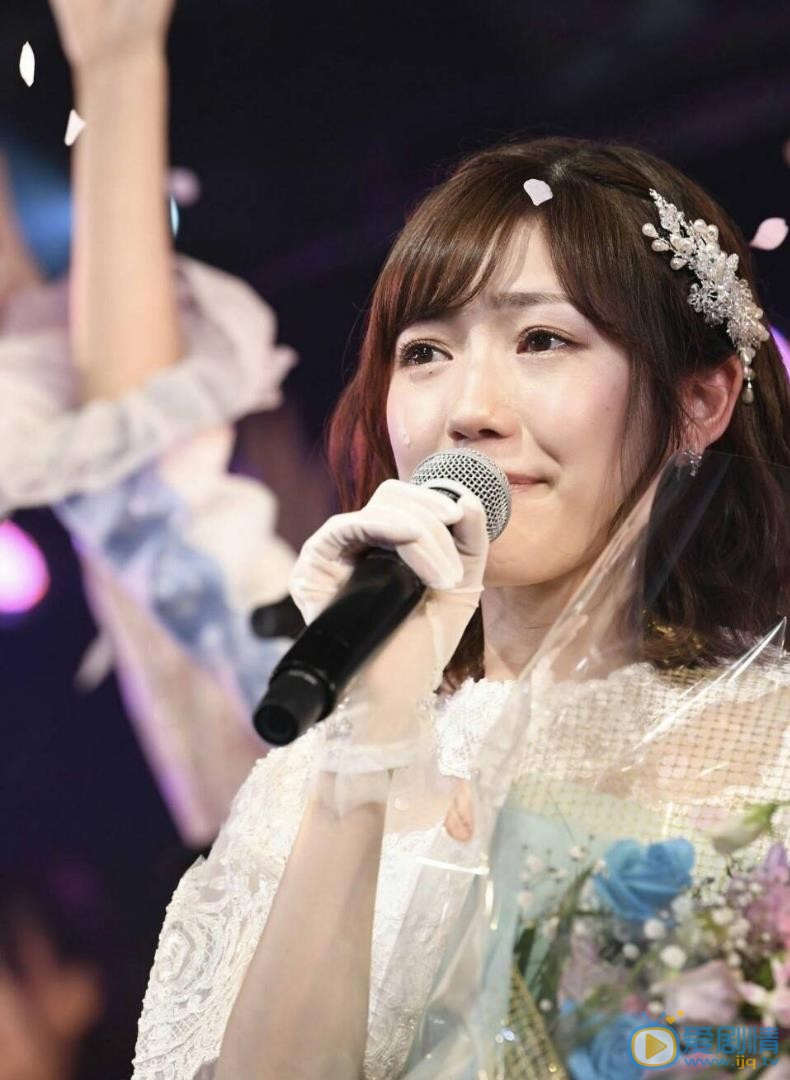 渡边麻友演唱会现场照 演唱会现场照