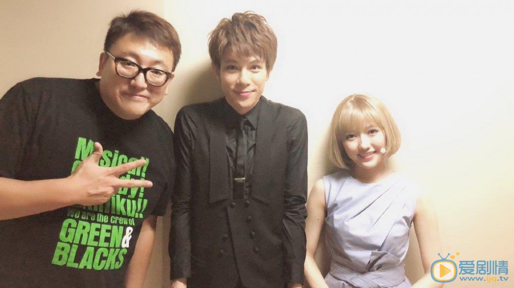 渡边麻友与人合照 渡边麻友高清写真_渡边麻友高清剧照