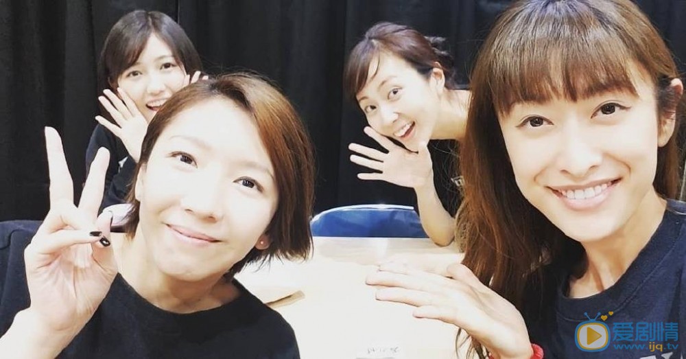 渡边麻友与人合照 渡边麻友高清写真_渡边麻友高清剧照