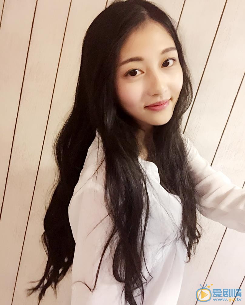 苏梦芸自拍照 苏梦芸高清写真_苏梦芸高清剧照