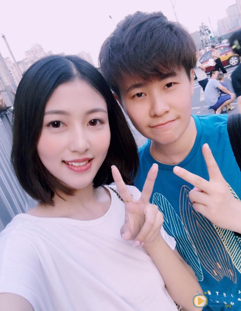苏梦芸与人合照 苏梦芸高清写真_苏梦芸高清剧照