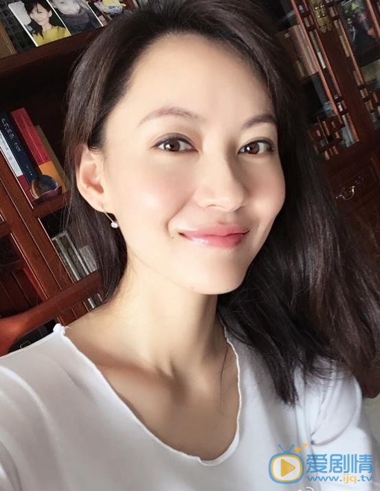 黄凰生活照 黄凰高清写真_黄凰高清剧照
