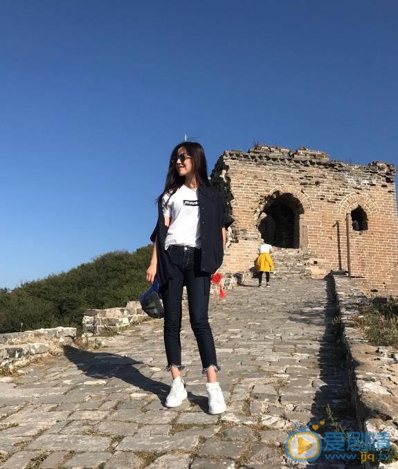 戴卓凝户外旅行照 戴卓凝高清写真_戴卓凝高清剧照
