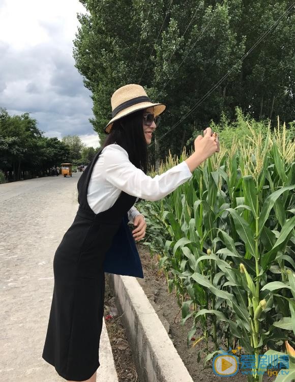 戴卓凝户外旅行照 戴卓凝户外旅行照