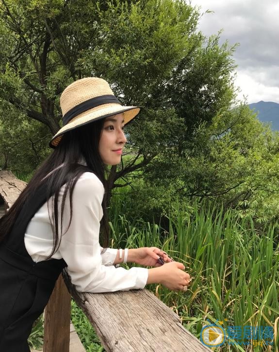 戴卓凝户外旅行照 戴卓凝高清写真_戴卓凝高清剧照