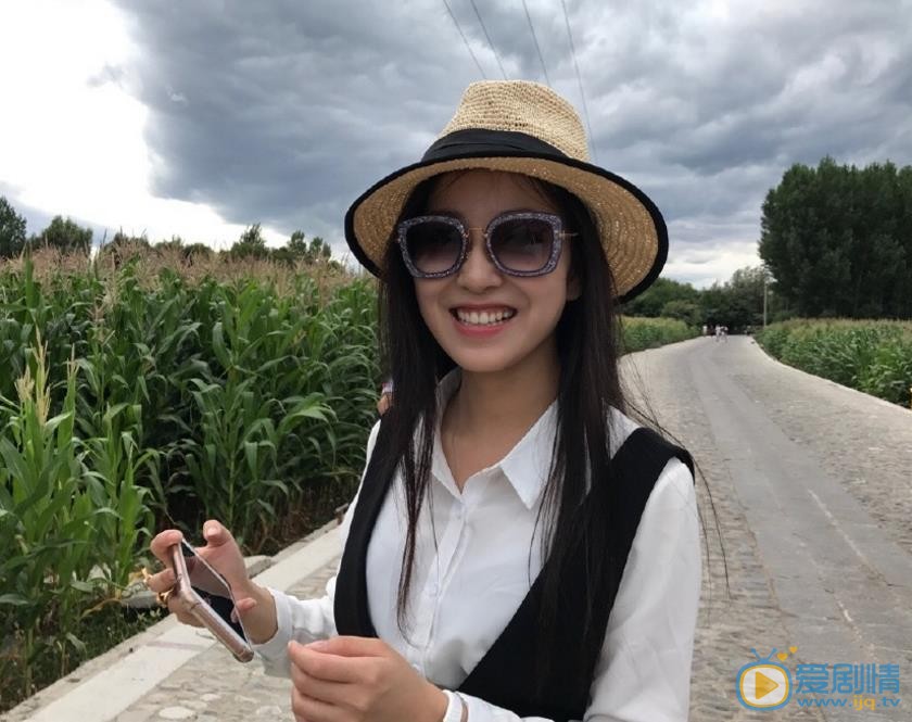 戴卓凝户外旅行照 戴卓凝高清写真_戴卓凝高清剧照
