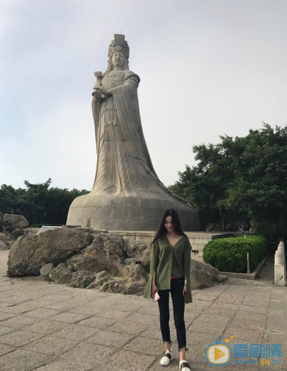 戴卓凝户外旅行照 戴卓凝高清写真_戴卓凝高清剧照