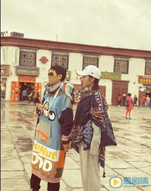 钱丽斯和母亲合照 钱丽斯高清写真_钱丽斯高清剧照