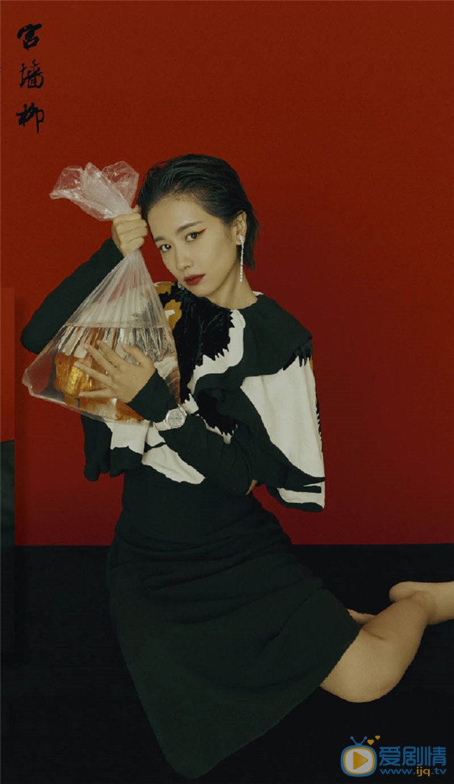 李春媛古典俏皮时尚图片 李春媛高清写真_李春媛高清剧照