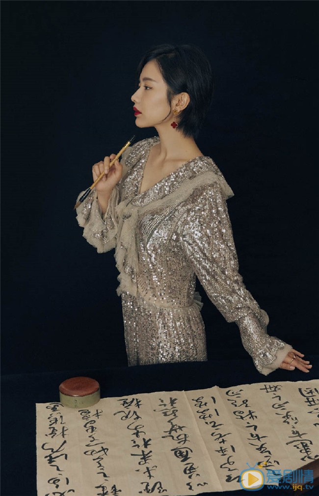李春媛古典俏皮时尚图片 李春媛高清写真_李春媛高清剧照