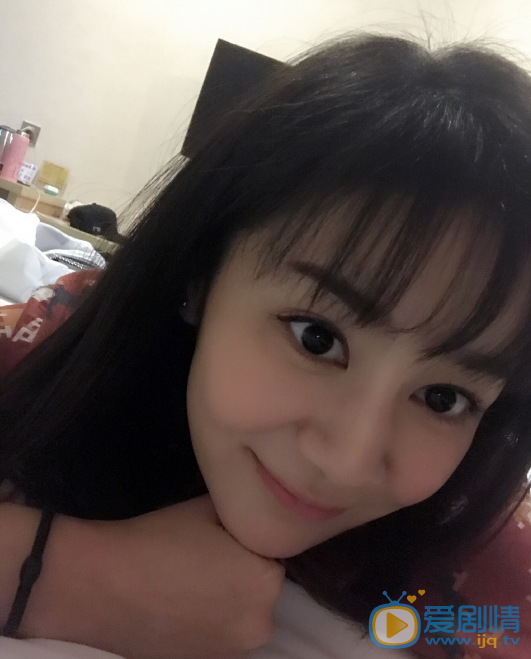 娜吉玛可爱自拍照 娜吉玛高清写真_娜吉玛高清剧照