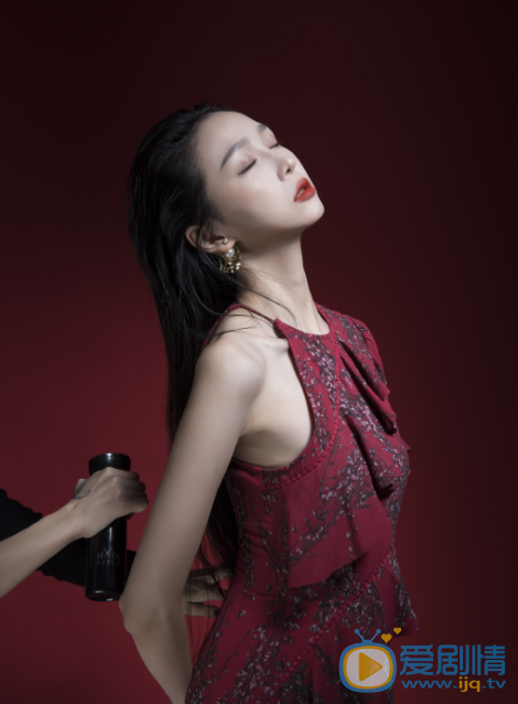 邱诗媛文艺少女范性感图片 邱诗媛高清写真_邱诗媛高清剧照