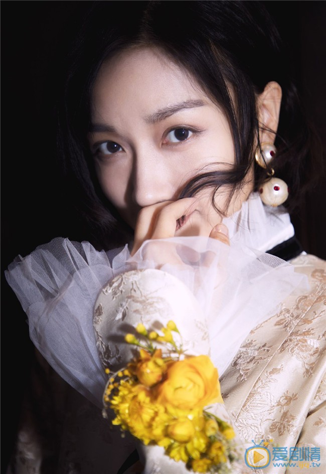 田沅性感时尚写真图片 田沅高清写真_田沅高清剧照