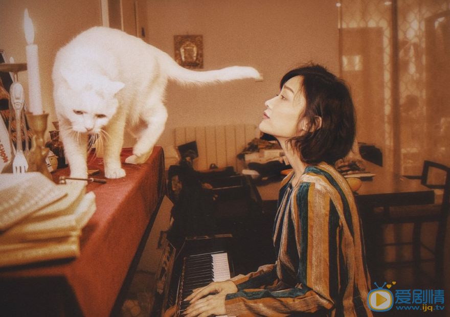 田沅与妈妈合照 田沅高清写真_田沅高清剧照