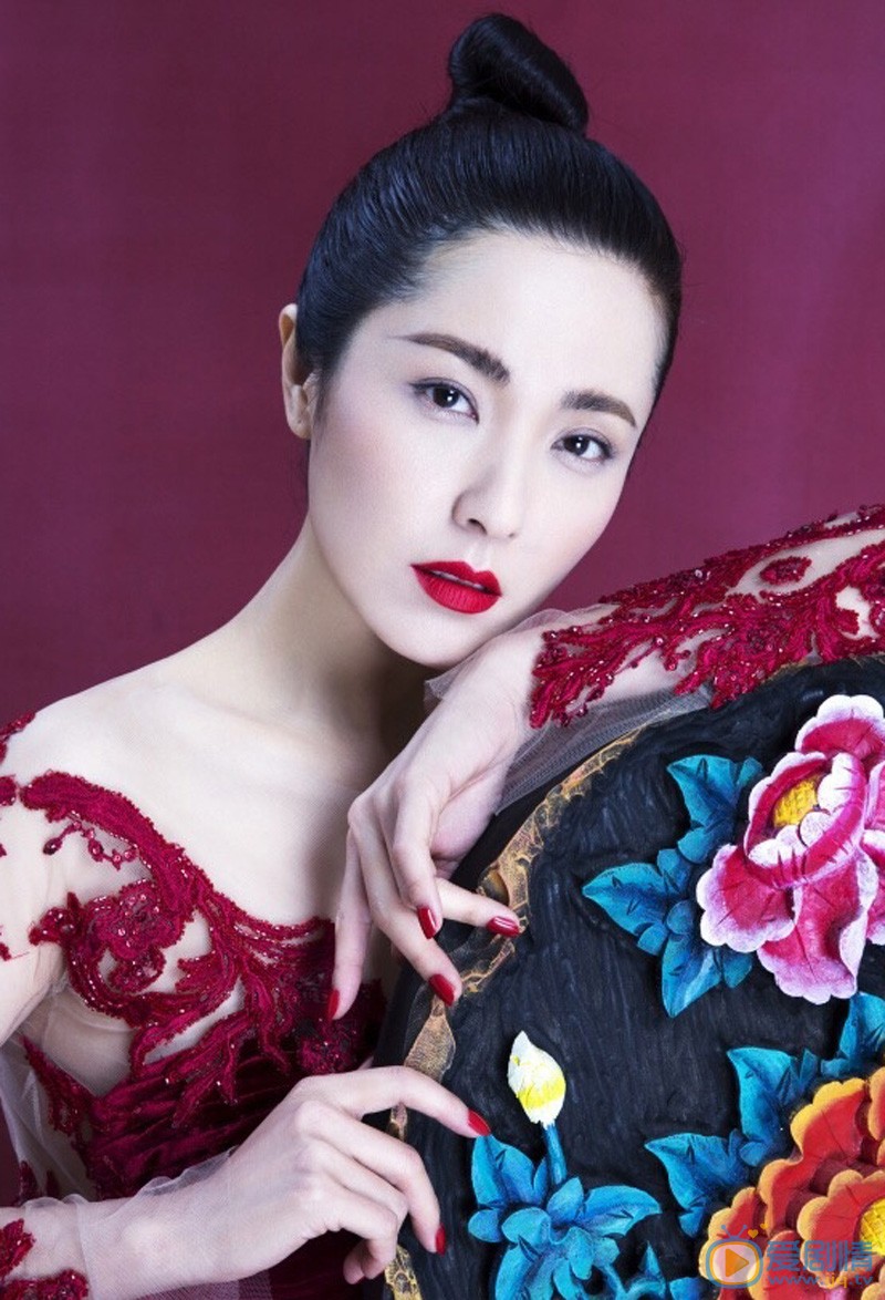 曾黎古典性感写真图片 曾黎高清写真_曾黎高清剧照