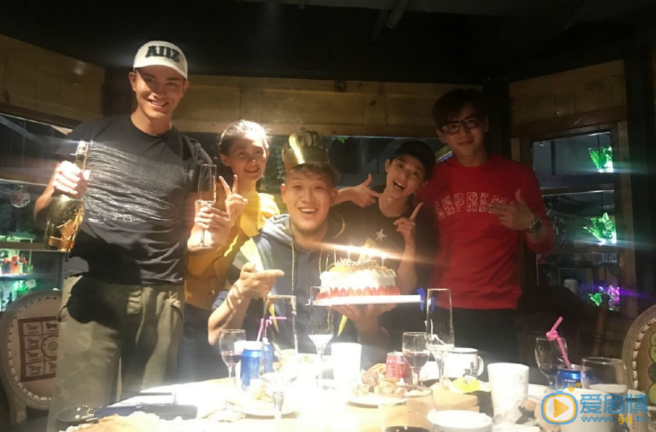 张恒瑞《东宫》开机图片 张恒瑞高清写真_张恒瑞高清剧照