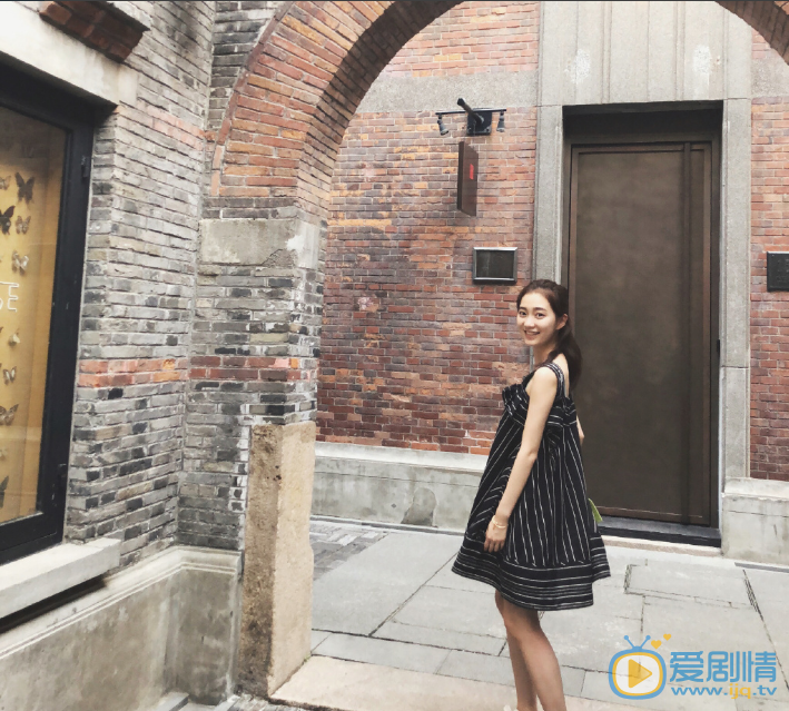 夏娃旅拍照