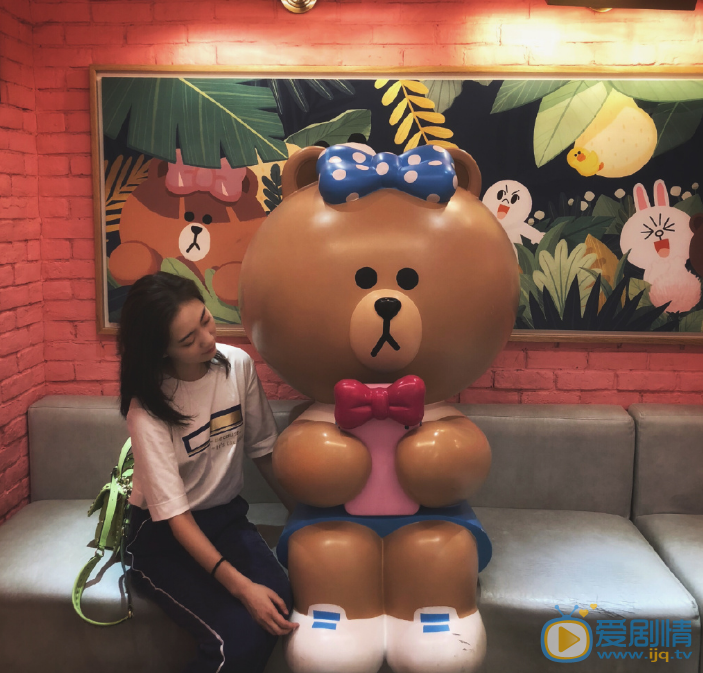 夏娃旅拍照 夏娃高清写真_夏娃高清剧照