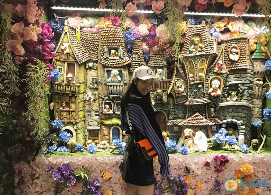 夏娃旅拍照 夏娃高清写真_夏娃高清剧照
