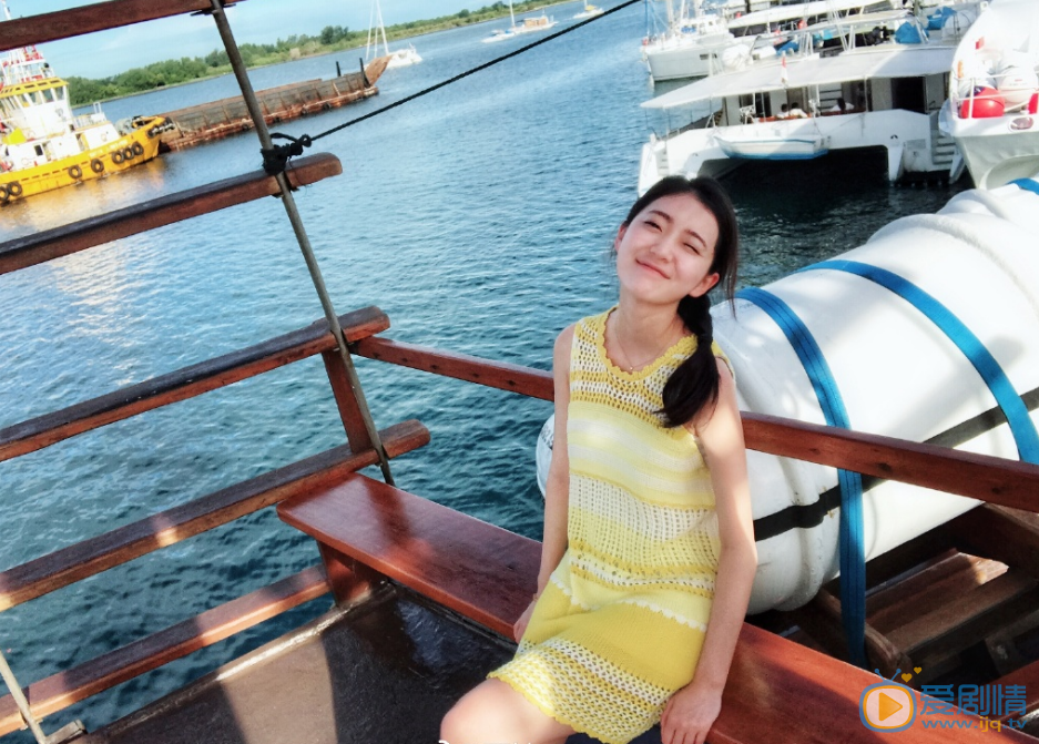 夏娃印度尼西亚旅拍照片 夏娃高清写真_夏娃高清剧照