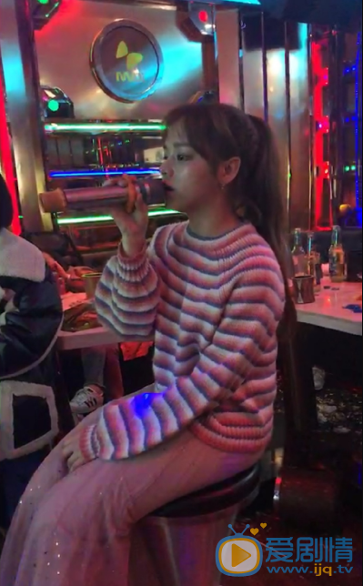 黄霄云自拍照 黄霄云高清写真_黄霄云高清剧照