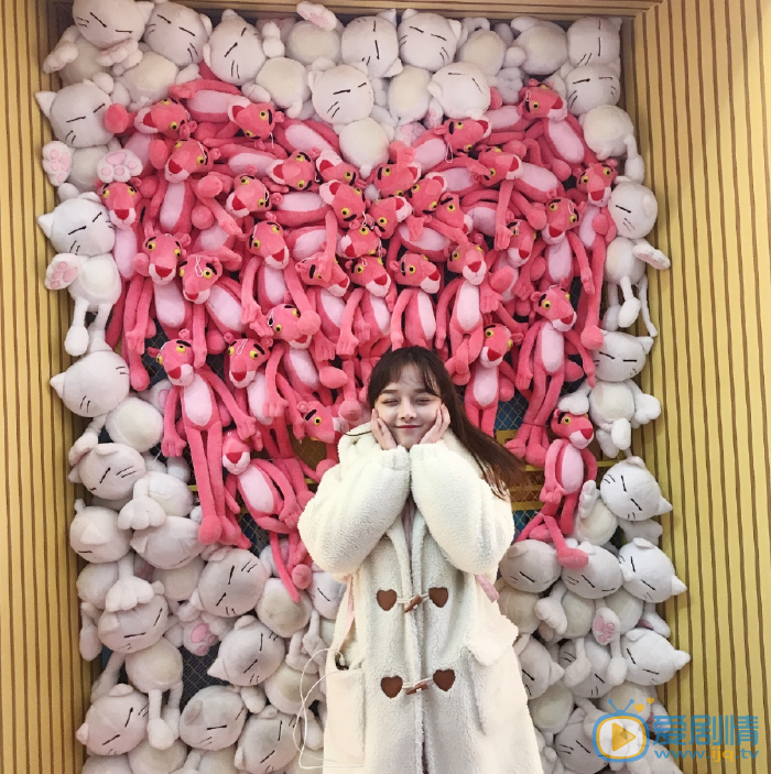 黄霄云自拍照 黄霄云高清写真_黄霄云高清剧照
